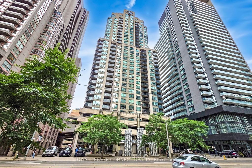 Photo of 750 Bay Street #605, Toronto, ON M5G 1N6 (MLS # C12404735)