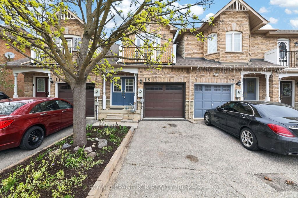 Photo of 15 Dominion Gardens Drive, Halton Hills, ON L7G 6A9 (MLS # W13091504)