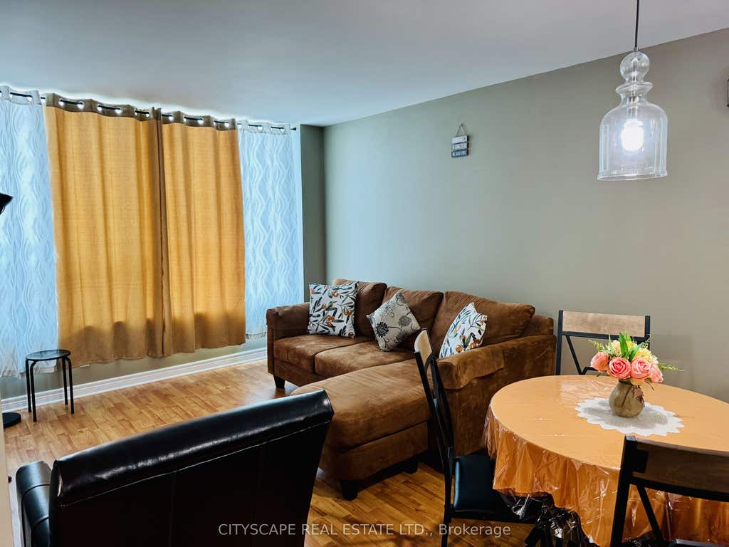 Photo of 540 Ouellette Avenue #5F, Windsor, ON N9A 1B7 (MLS # X13711154)