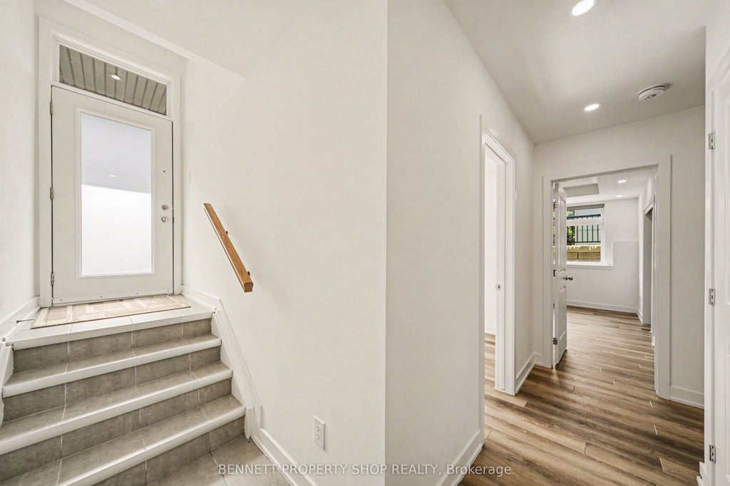 Photo of 410 Rolling Meadow Crescent #K, Orleans - Convent Glen and Area, ON K1W 0S1 (MLS # X14105182)