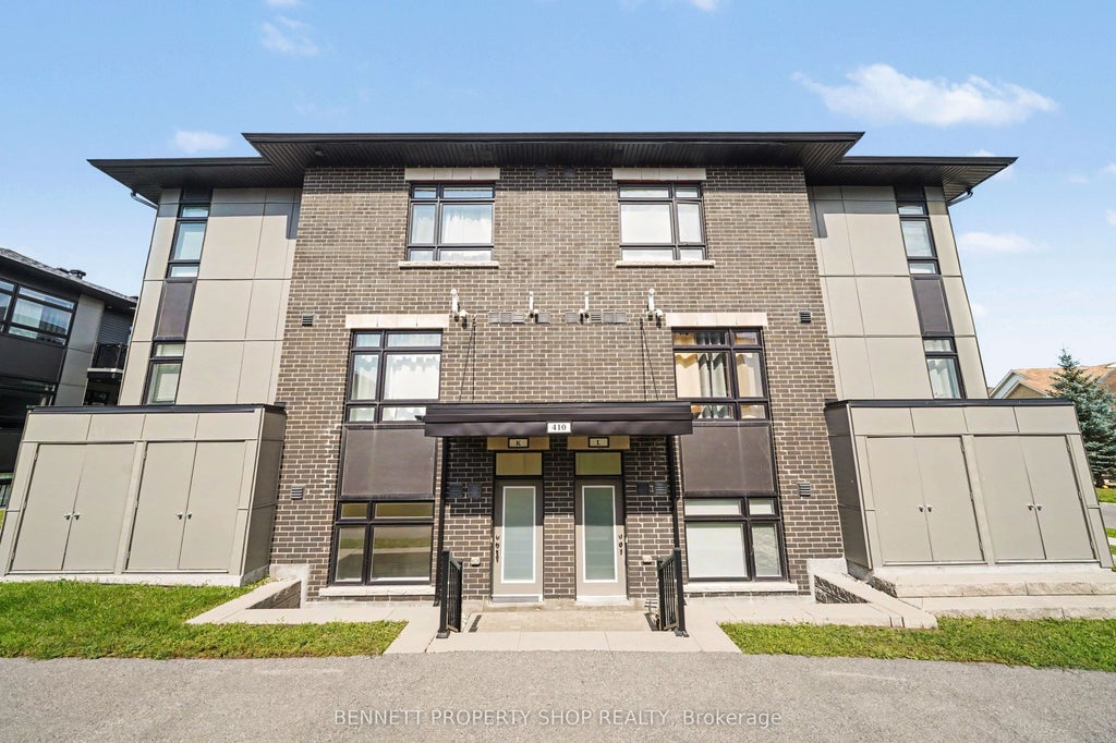 Photo of 410 Rolling Meadow Crescent #K, Orleans - Convent Glen and Area, ON K1W 0S1 (MLS # X14105182)