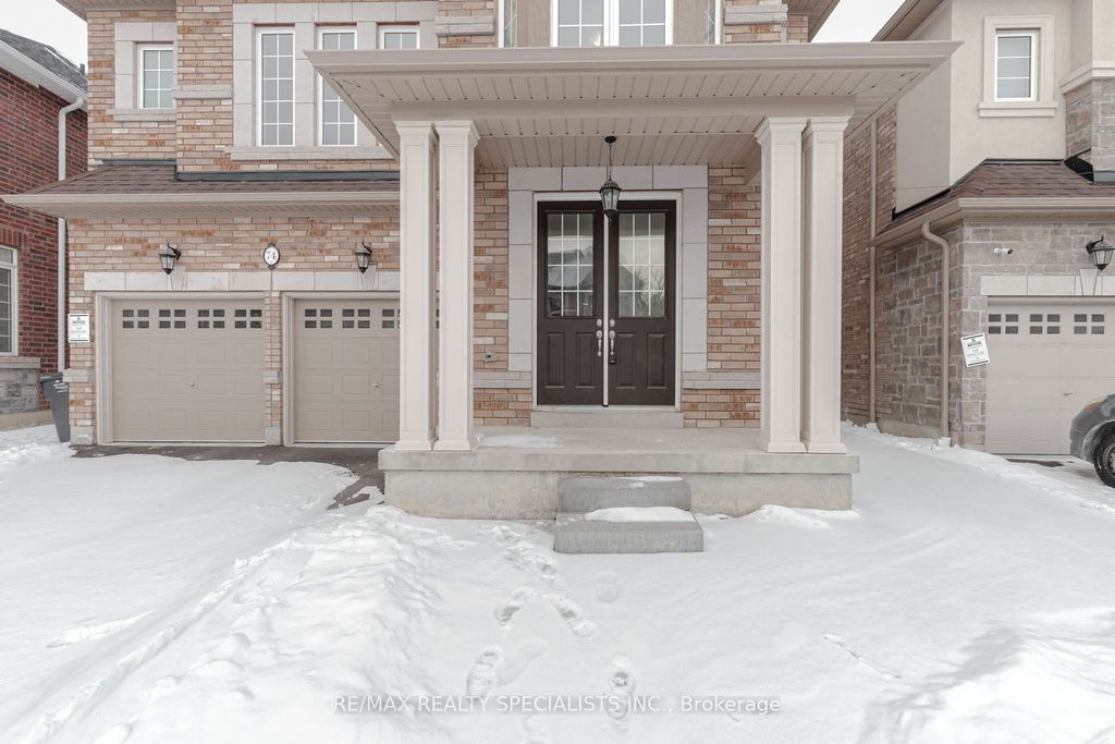 Photo of 74 Clockwork Drive, Brampton, ON L7A 5J1 (MLS # W12728194)