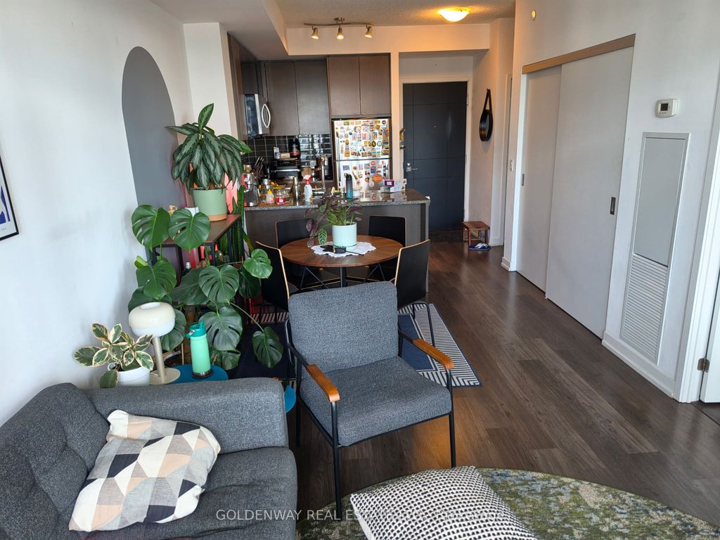 Photo of 89 Dunfield Avenue #2604, Toronto, ON M4S 0A4 (MLS # C13164664)