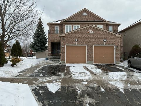 7695 Doverwood Drive Mississauga ON L5N 8J1