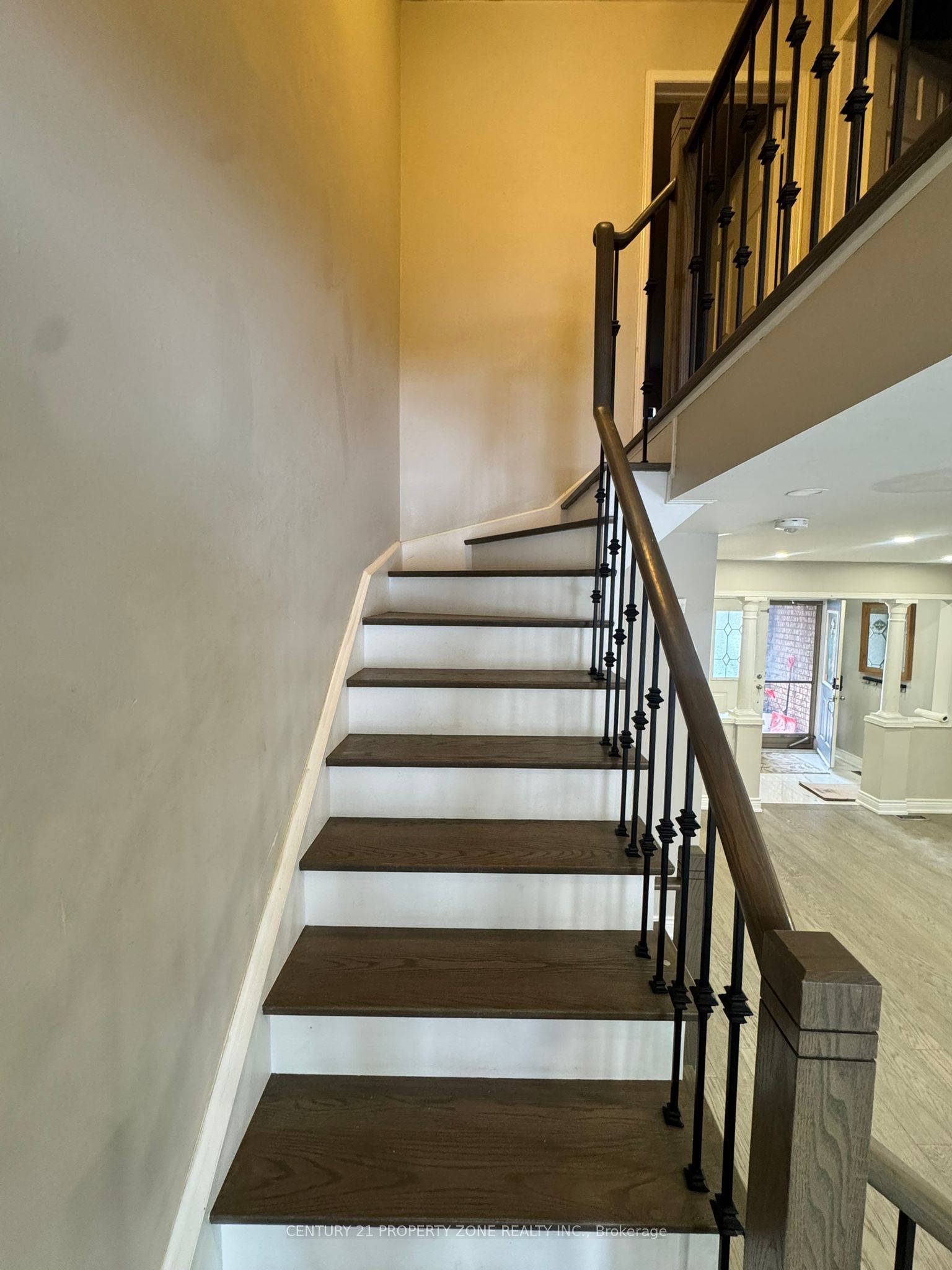 7695 Doverwood Drive