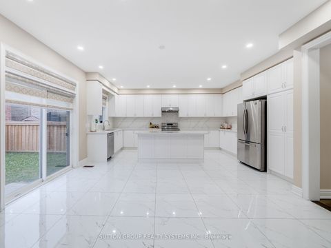 1527 Mendelson Heights Milton ON L9E 1H3