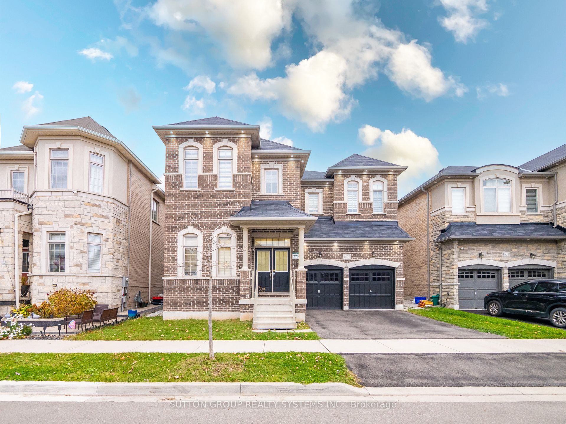 1527 Mendelson Heights