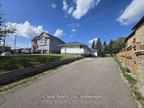 2 Inder Heights Drive Brampton ON L6Z 3M4