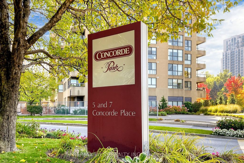 Photo of 5 Concorde Place #1302, Toronto, ON M3C 3M8 (MLS # C13156430)