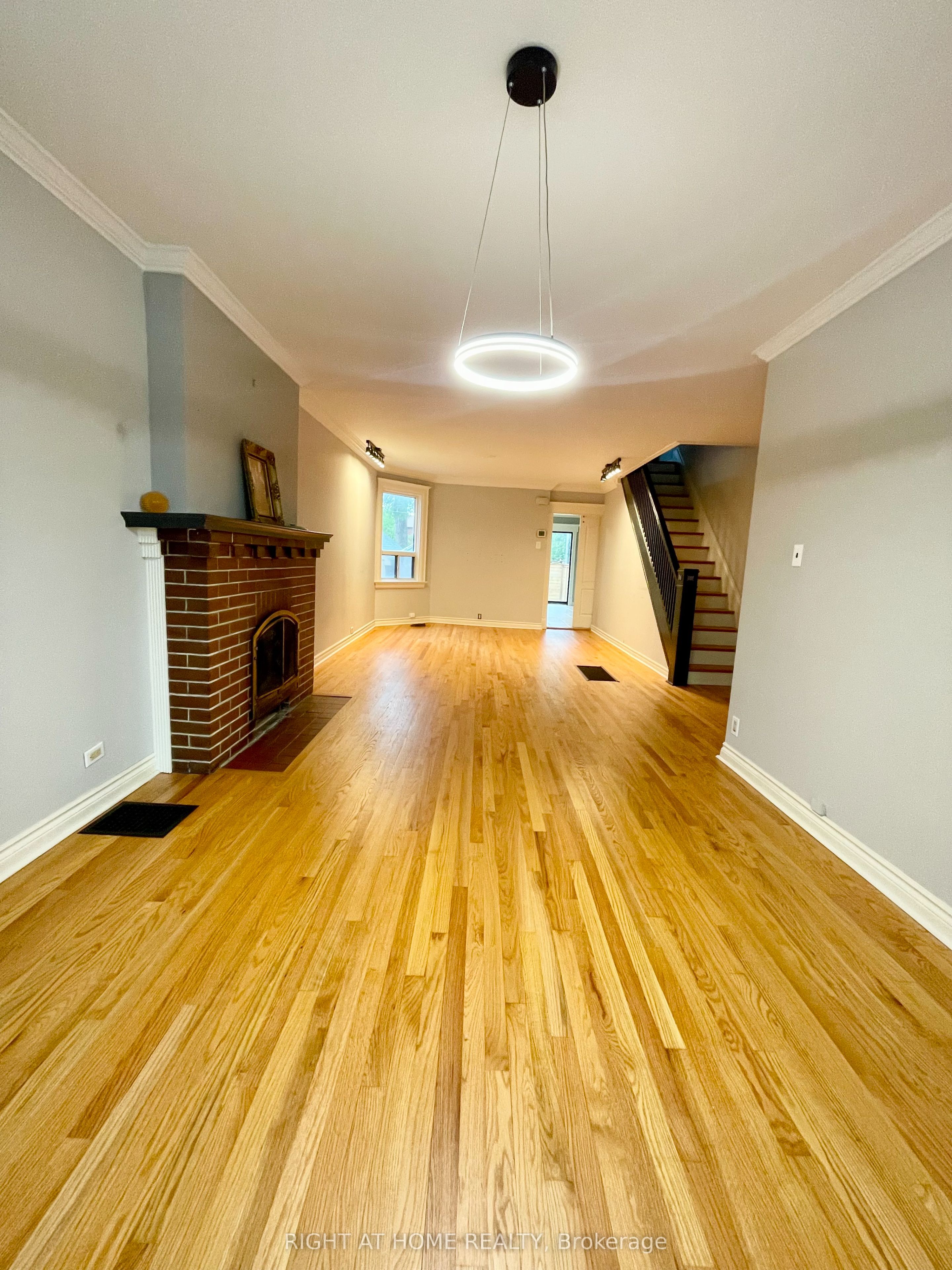 34 Woodington Avenue