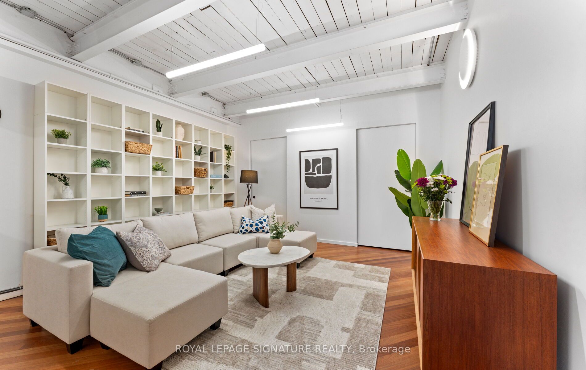 692 St. Clarens Avenue 7