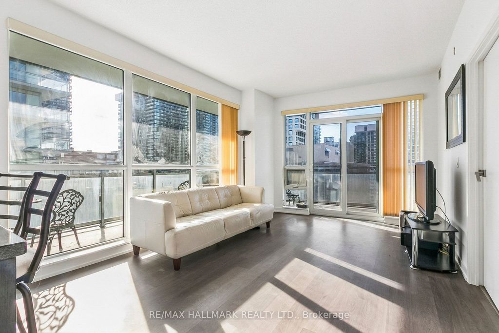 Photo of 98 Lillian Street #1212, Toronto, ON M4S 0A5 (MLS # C13492102)