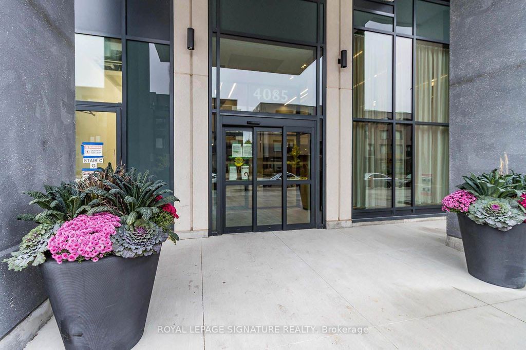 Photo of 4055 Parkside Village Drive S #PH3, Mississauga, ON L5B 0K8 (MLS # W12986272)