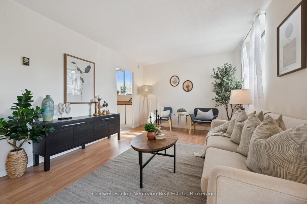 Photo of 89 Westwood Road #311, Guelph, ON N1H 7J6 (MLS # X13940776)