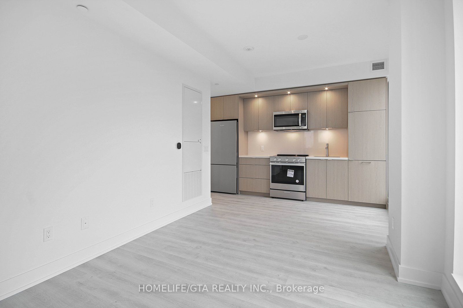 25 Cordova Avenue 1704