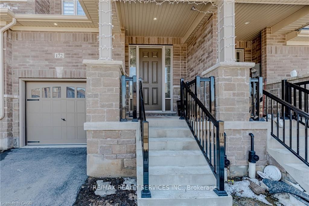 Photo of 172 Beckview Drive, Kitchener, ON N2R 0S6 (MLS # X13065164)