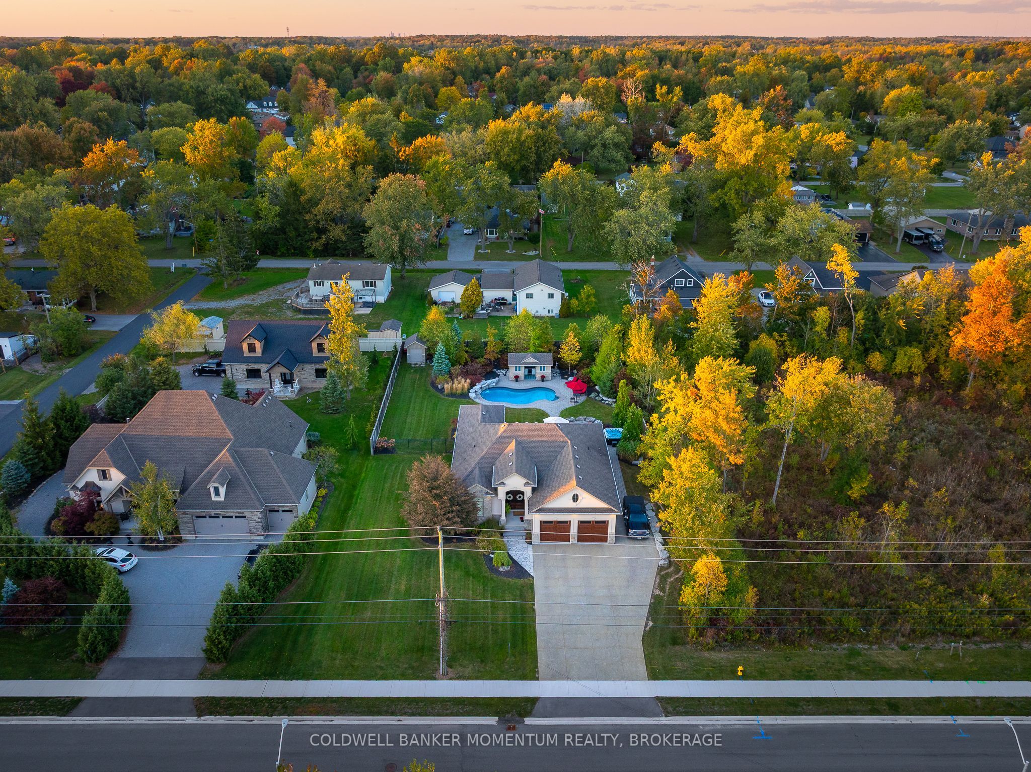 3198 Thunder Bay Road