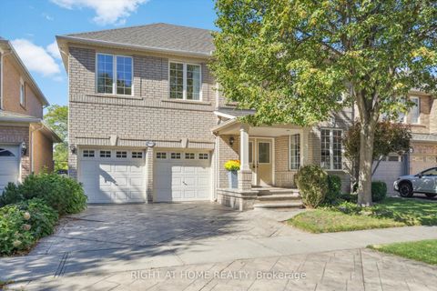 1413 Pinecliff Road Oakville ON L6M 3Z2