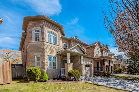 2267 Empire Crescent Burlington ON L7L 6Y6