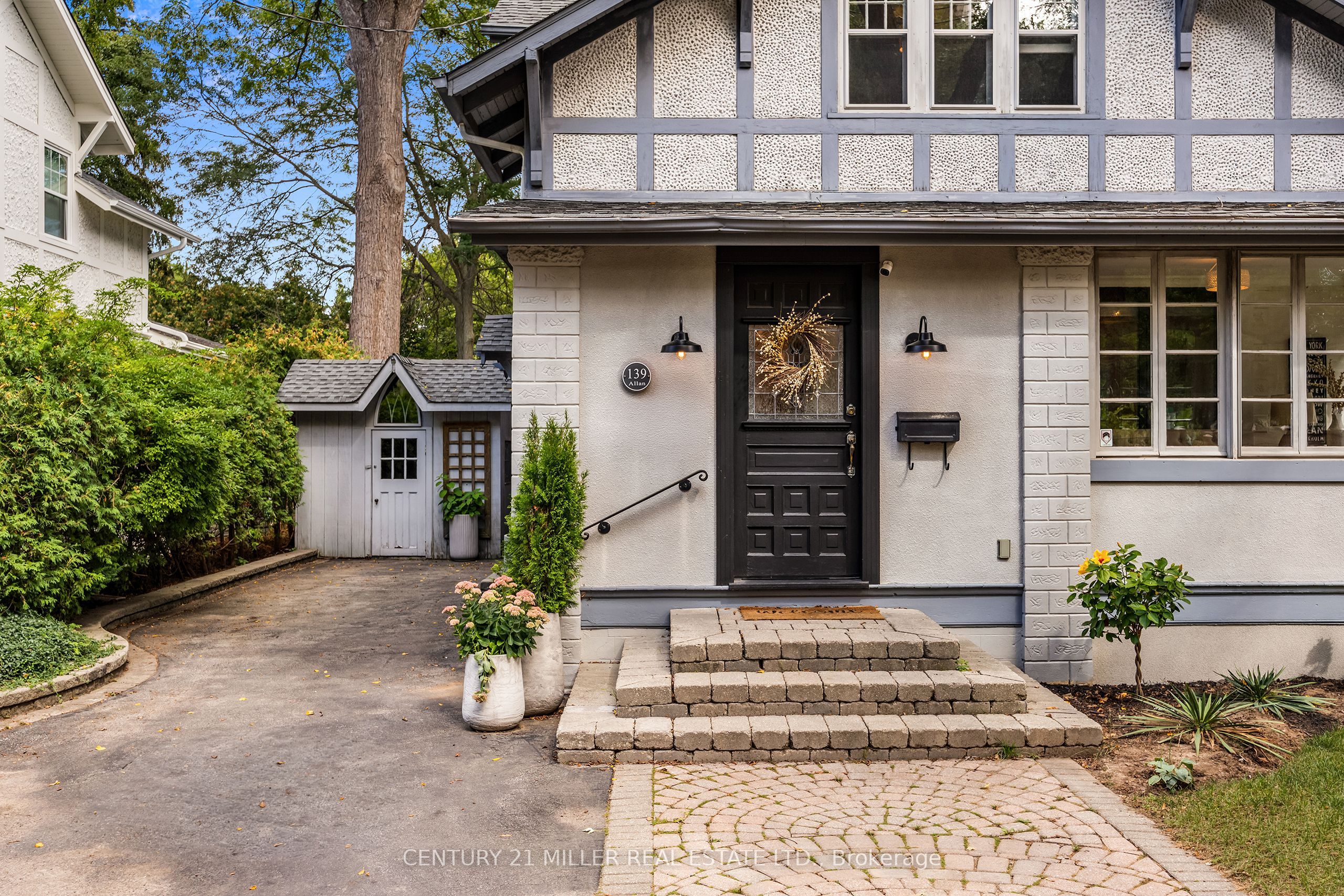 139 Allan Street