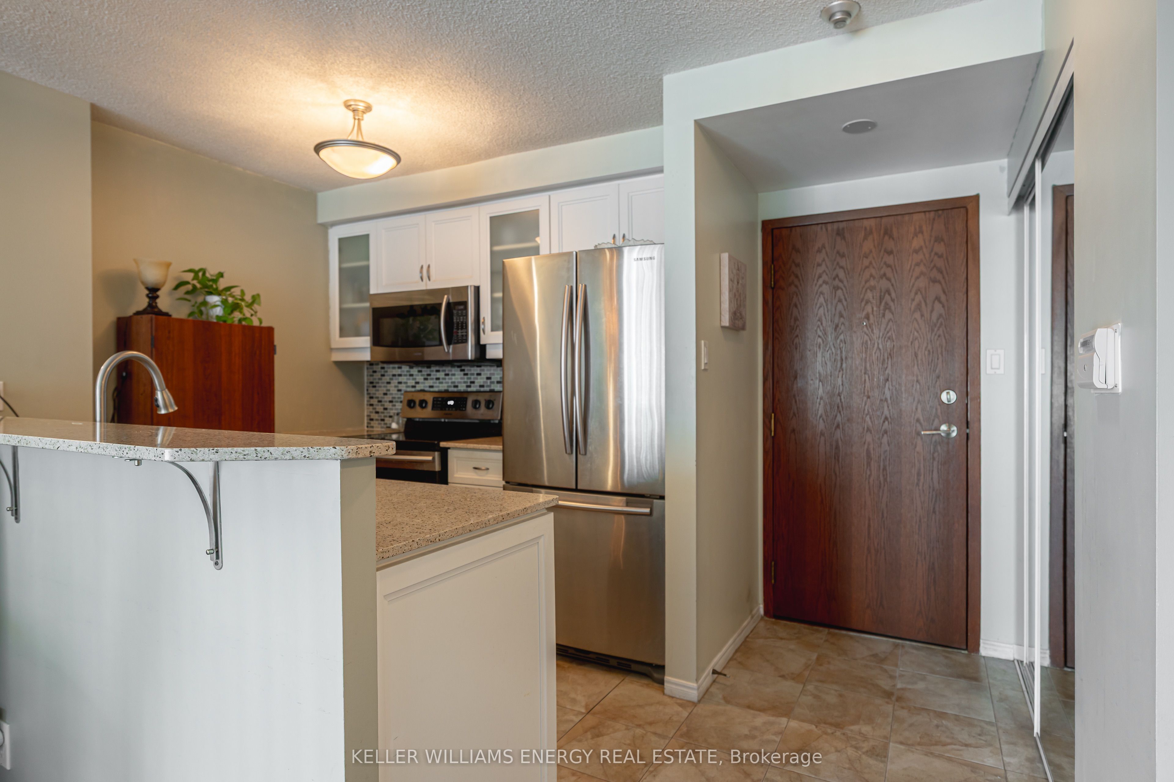 10 Yonge Street 1604