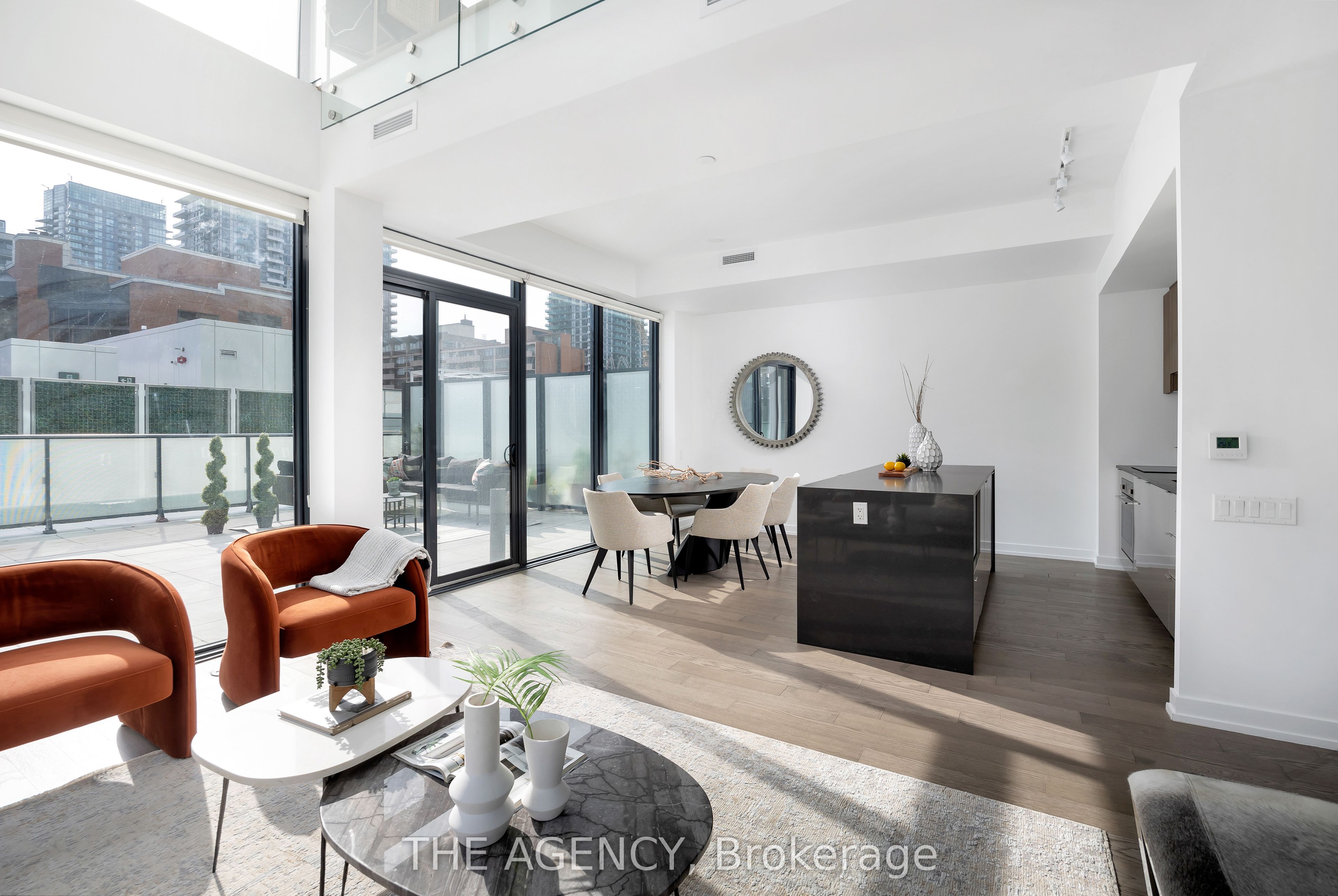 161 Roehampton Avenue 804