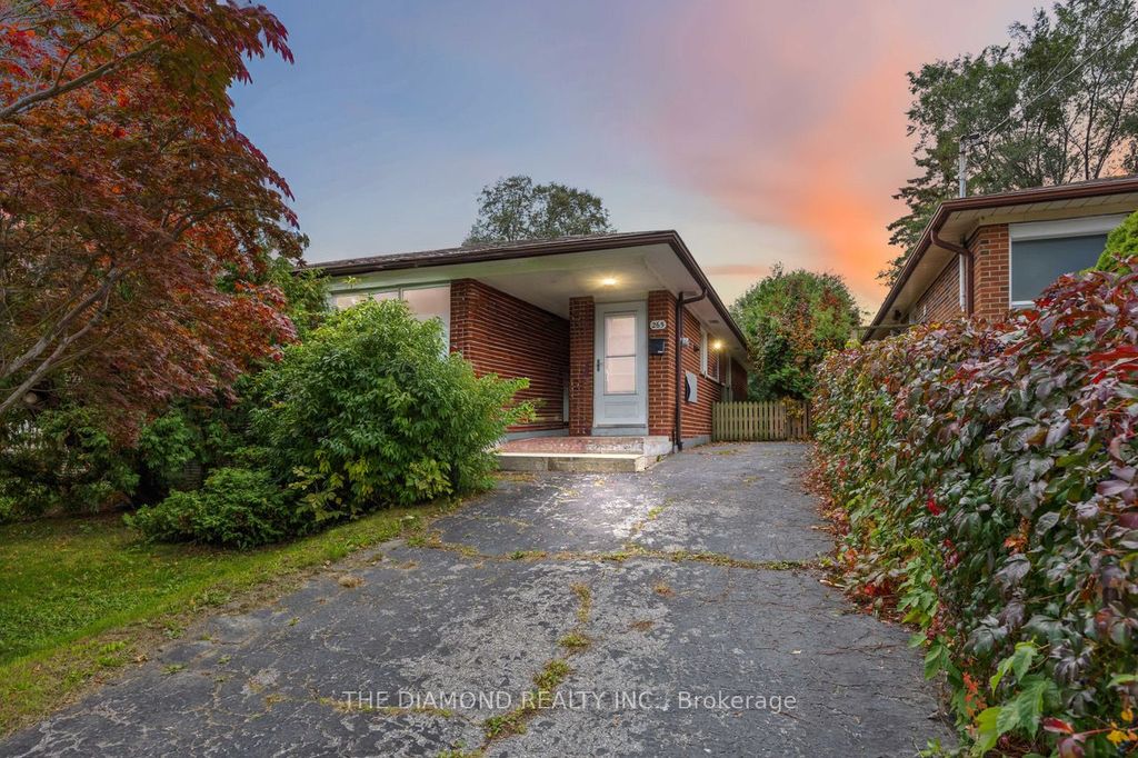 Photo of 265 Woodsworth Road, Toronto, ON M2L 2T5 (MLS # C12550850)