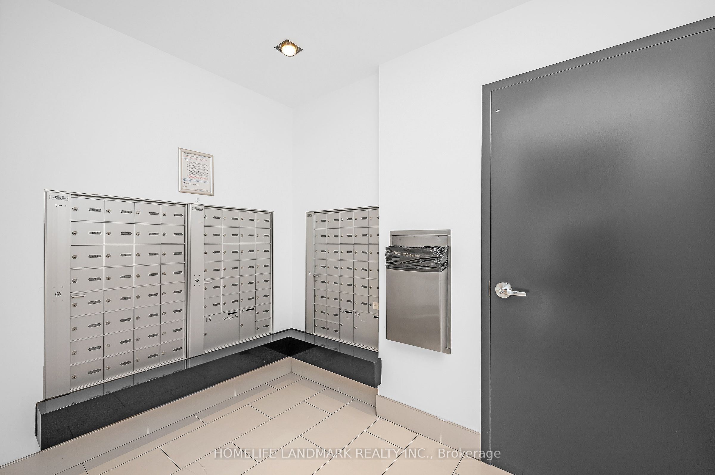 5240 Dundas Street B213