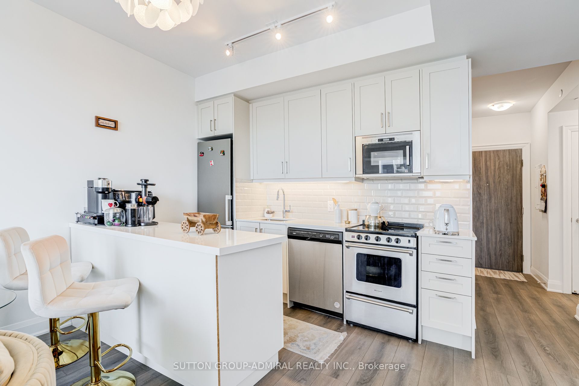 20 Gatineau Drive 1010