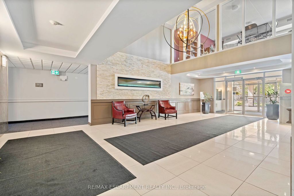 Photo of 4644 Pettit Avenue #213, Niagara Falls, ON L2E 0B4 (MLS # X12552498)