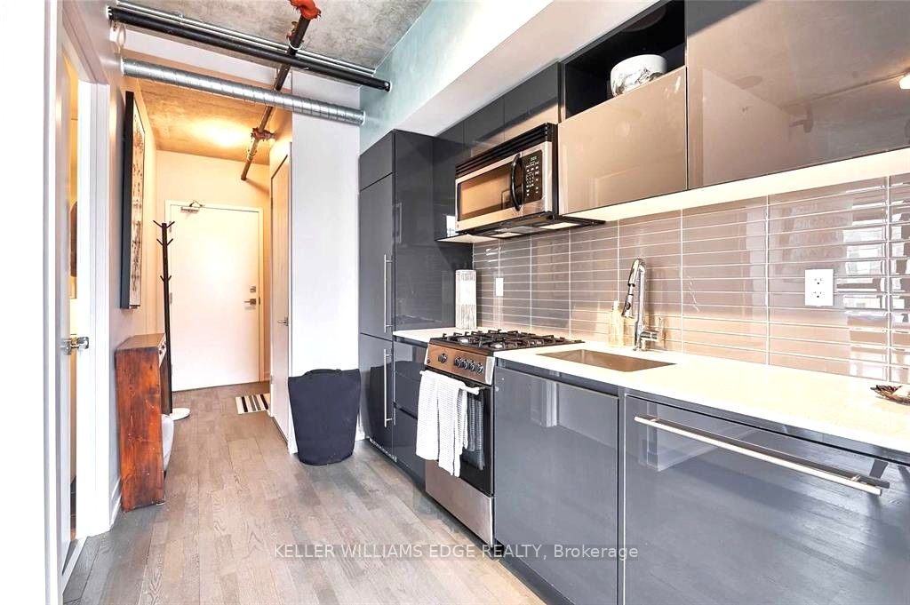 109 Wolseley Street E 204