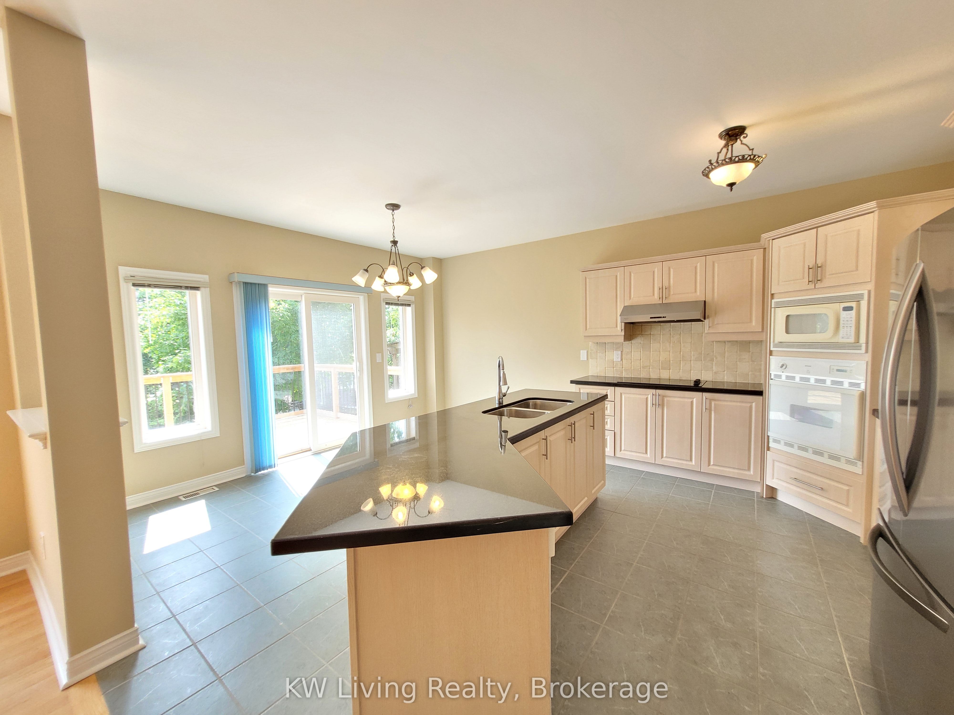 858 Silverthorn Mill Avenue