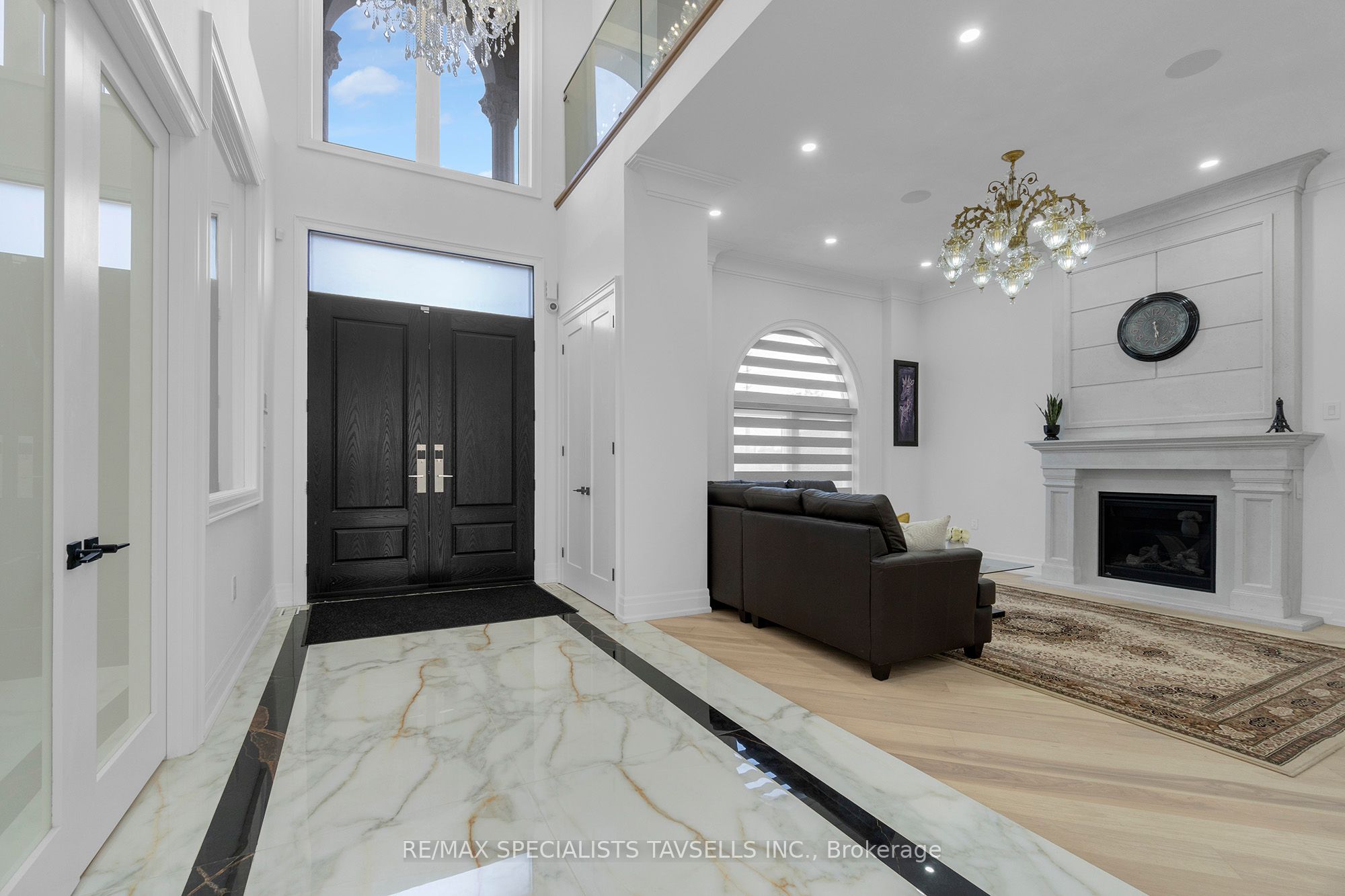 2882 CHARLESTON Side Road S