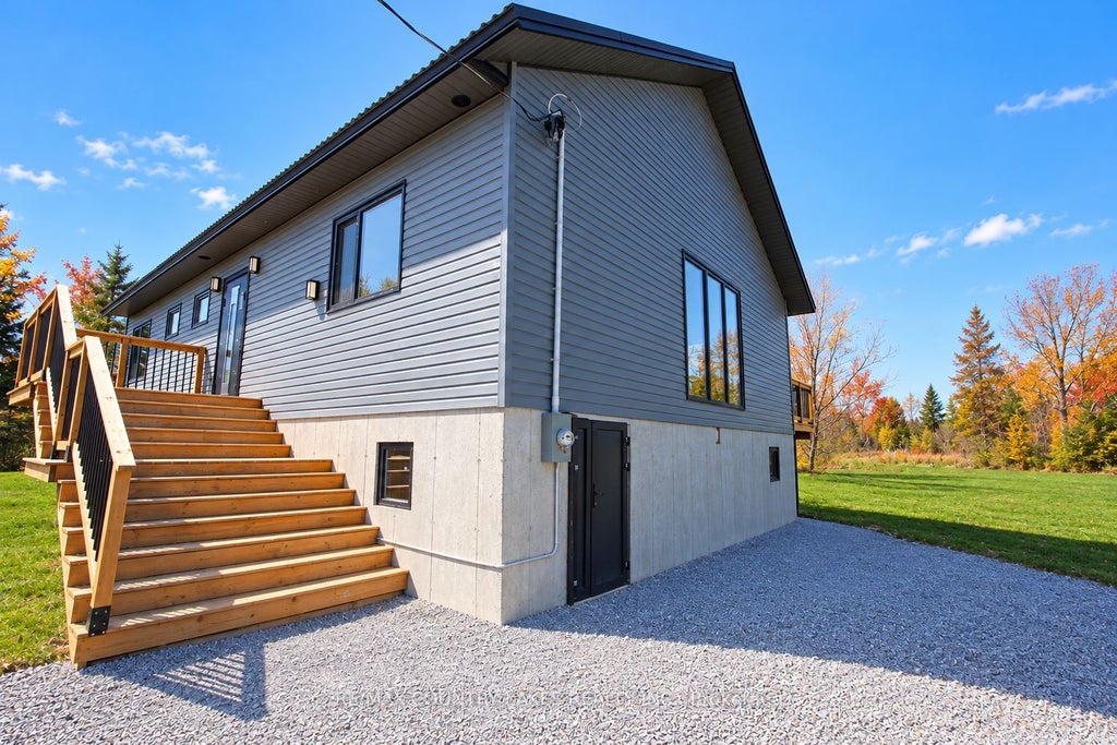 Photo of 264 Mcguire Beach Road, Kawartha Lakes, ON K0M 2B0 (MLS # X14113452)
