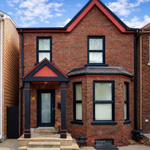 38 Henderson Avenue Toronto ON M6J 2B8