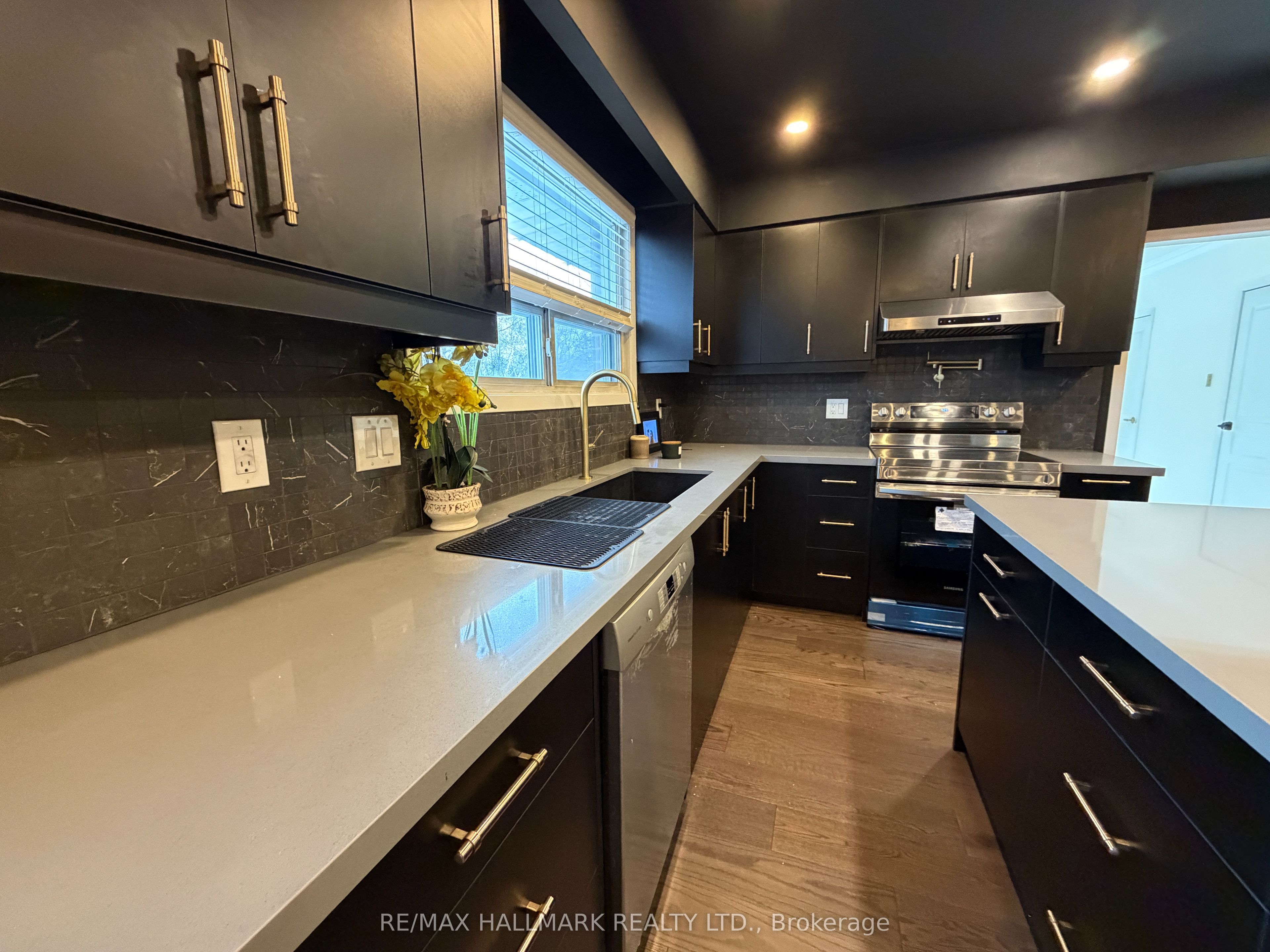 14 Alphonse Crescent