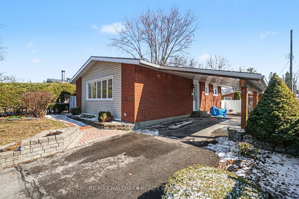 Photo of 2354 Furby Avenue, Elmvale Acres and Area, ON K1G 1E3 (MLS # X12974568)