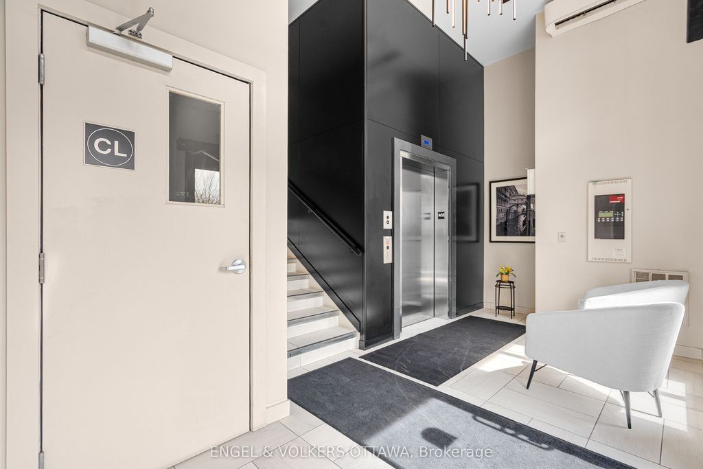 Photo of 110 Cortile Private #402, Blossom Park - Airport and Area, ON K1V 2S8 (MLS # X12971016)