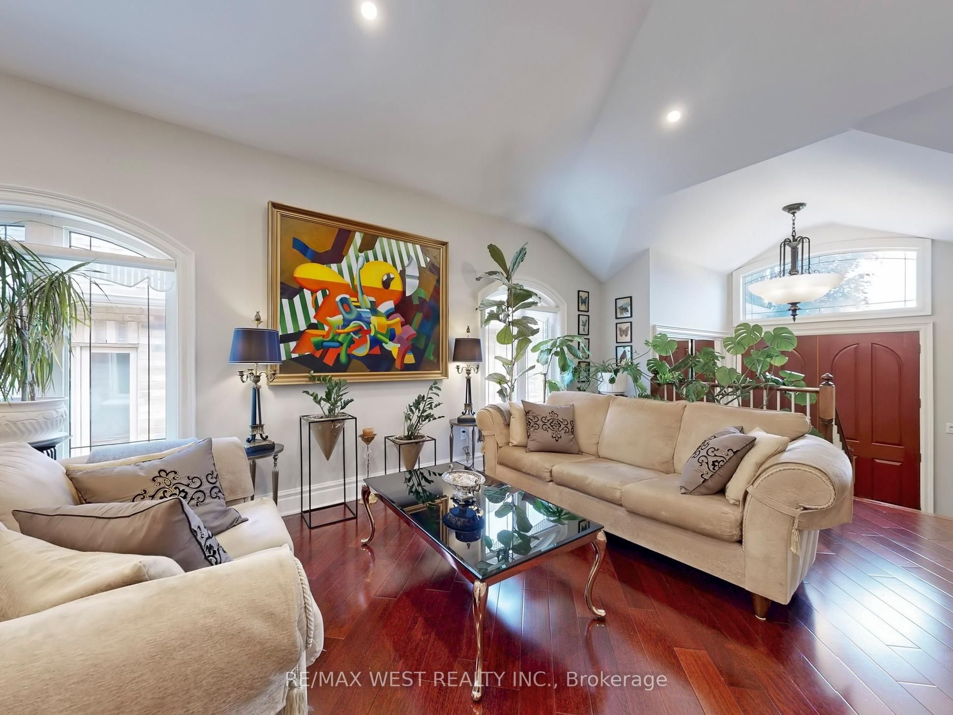76 Petticoat Road