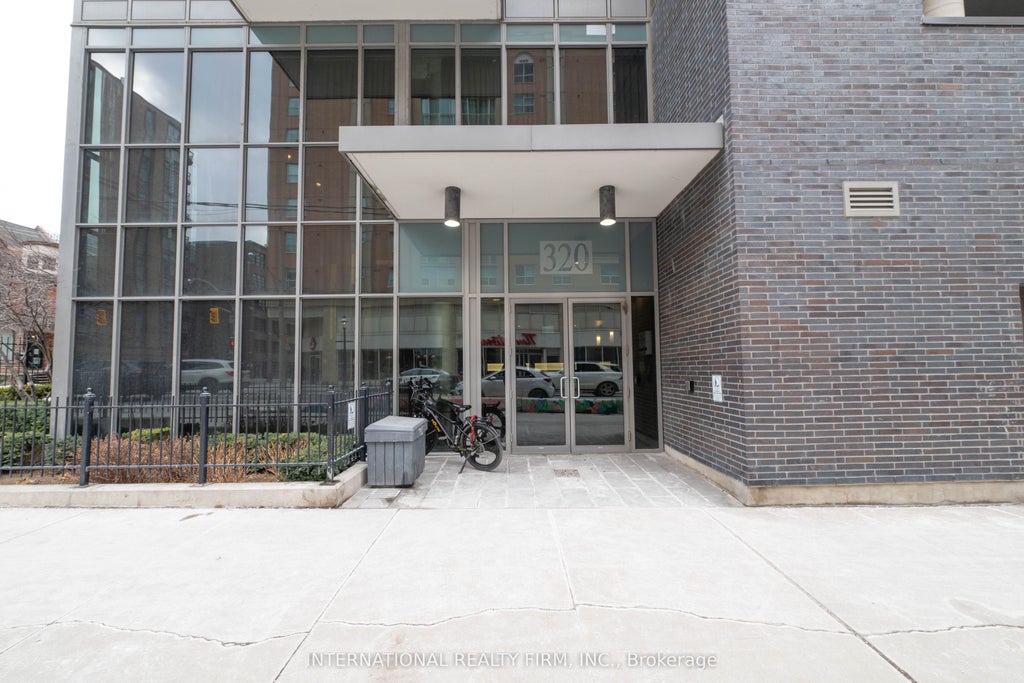 Photo of 320 Richmond Street E #208, Toronto, ON M5A 1P9 (MLS # C13248106)