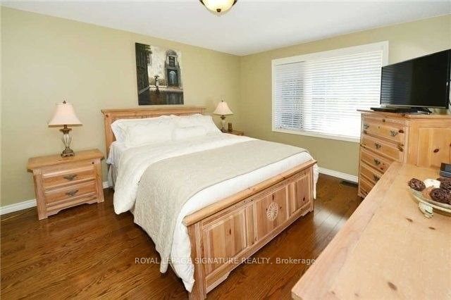 1207 Wood Place