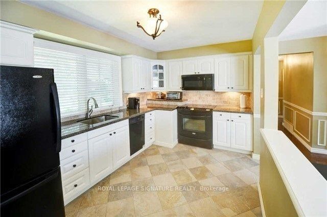 1207 Wood Place