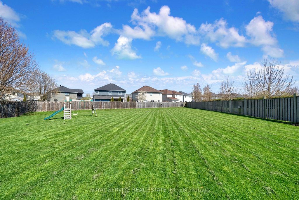 Photo of 35 Alldread Crescent, Clarington, ON L1B 0C2 (MLS # E13033656)