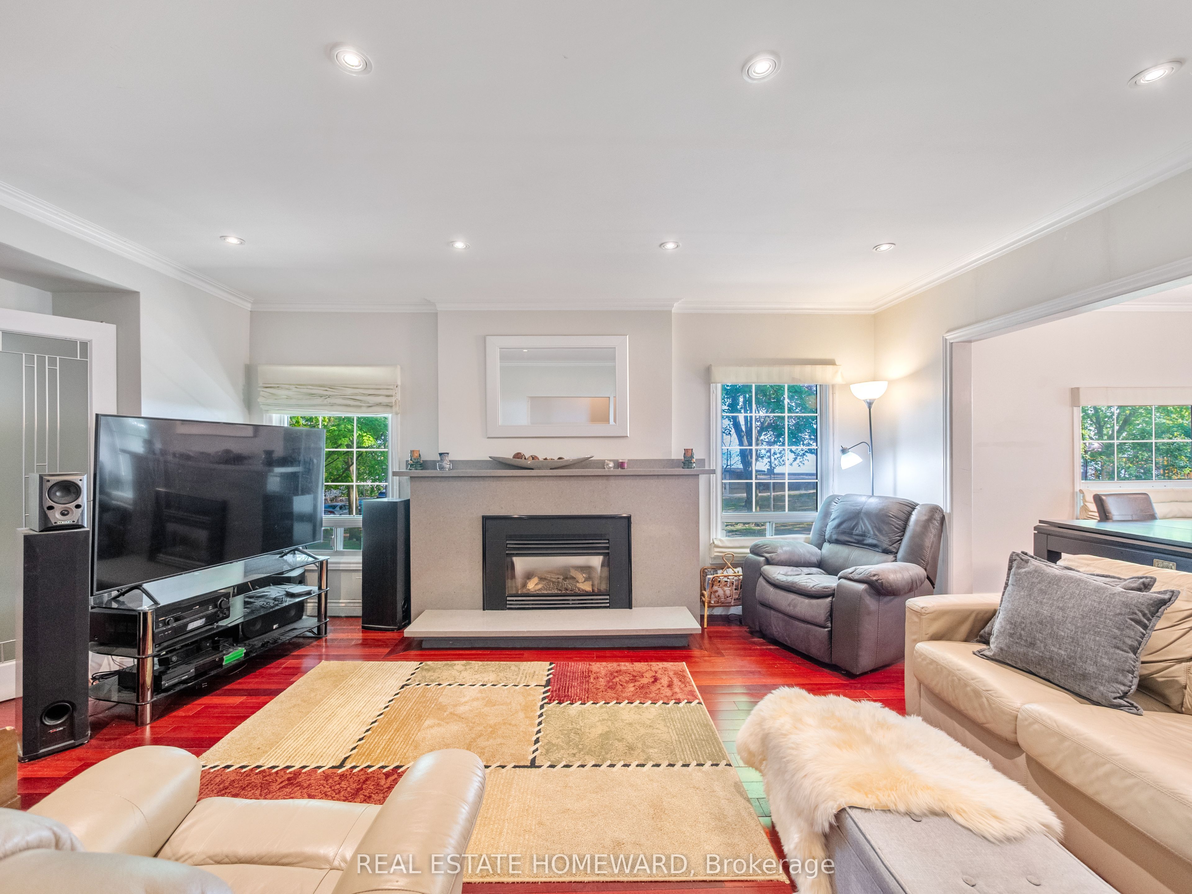 4 Silver Birch Avenue