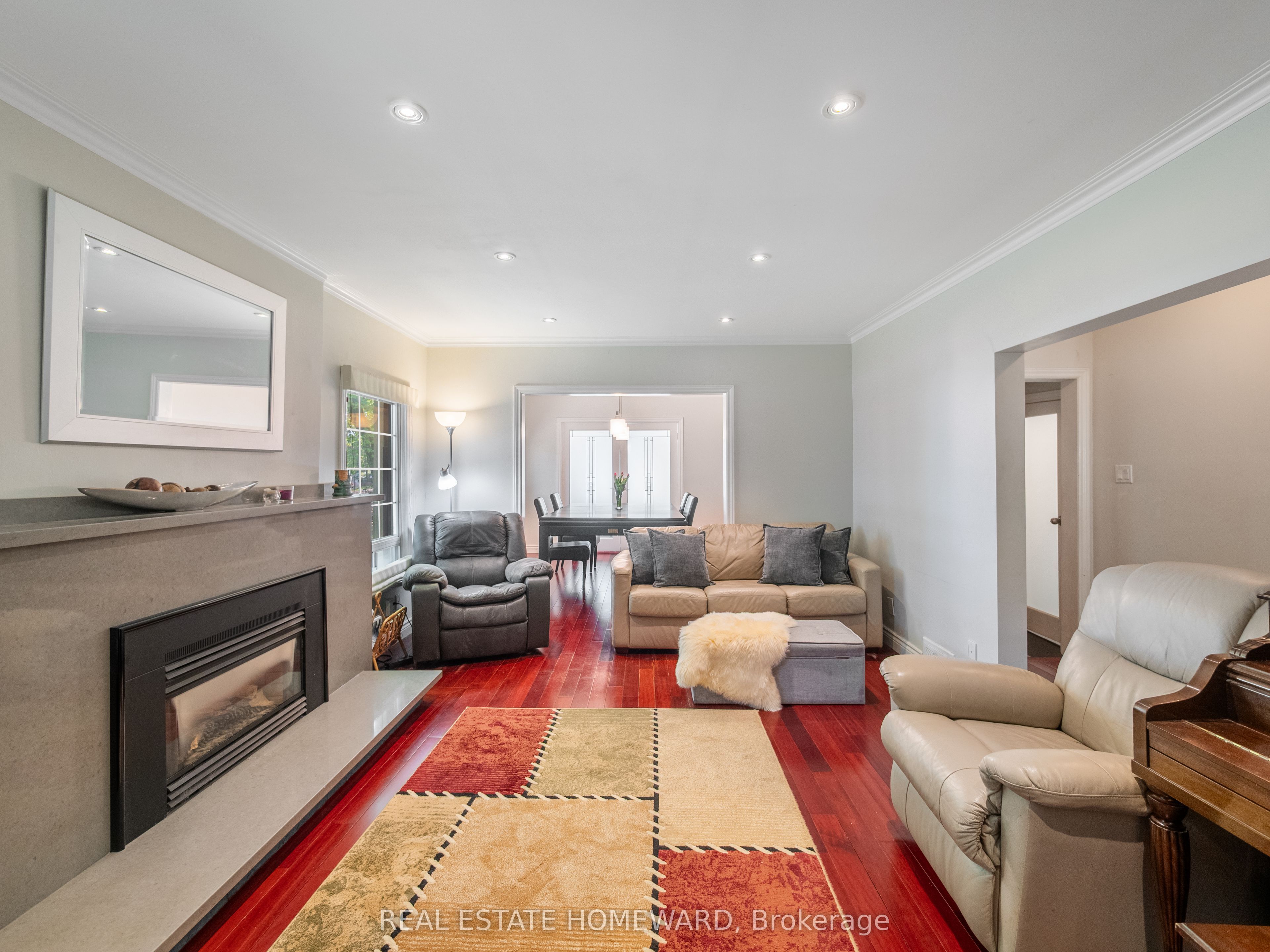 4 Silver Birch Avenue