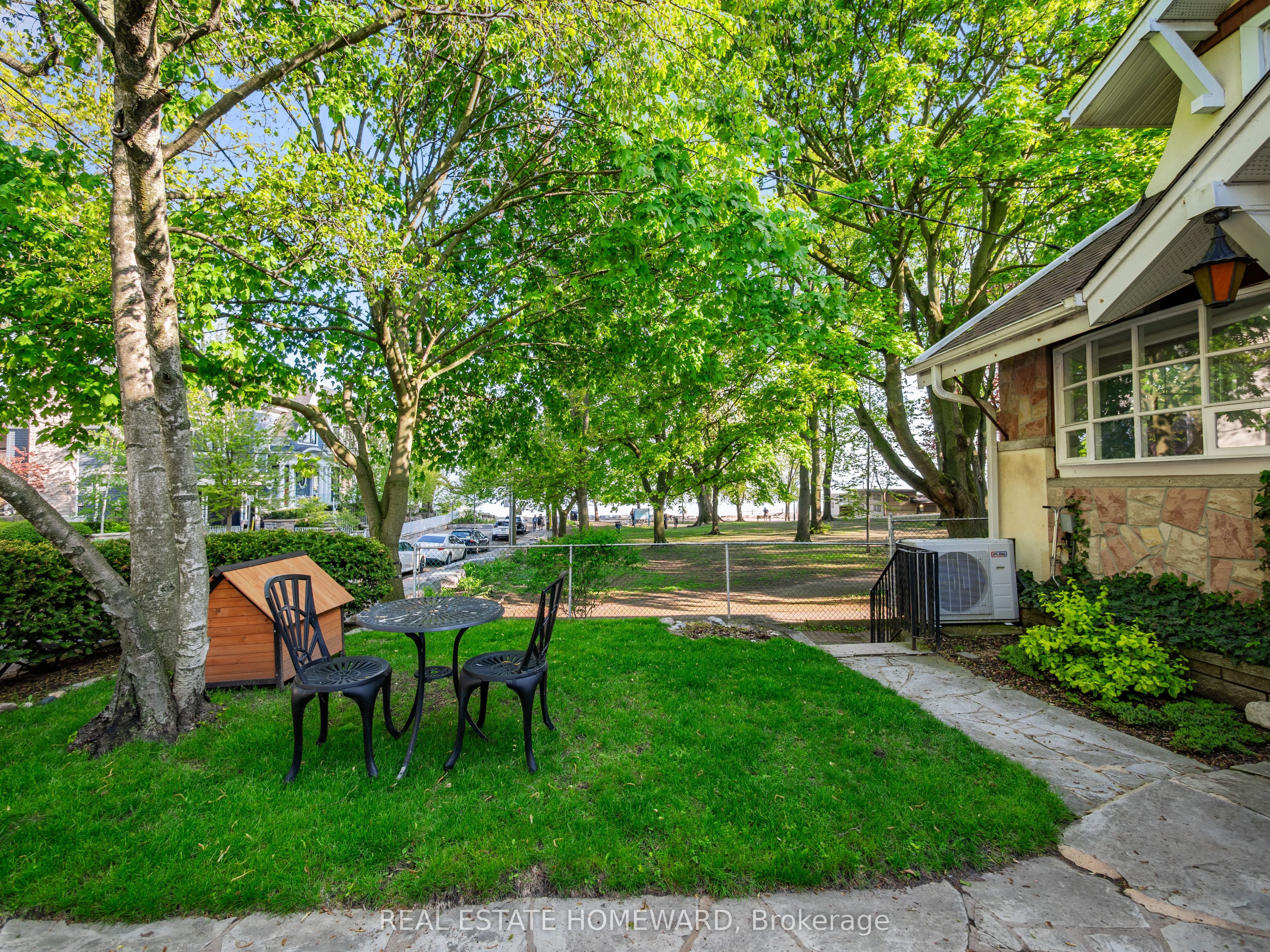 4 Silver Birch Avenue