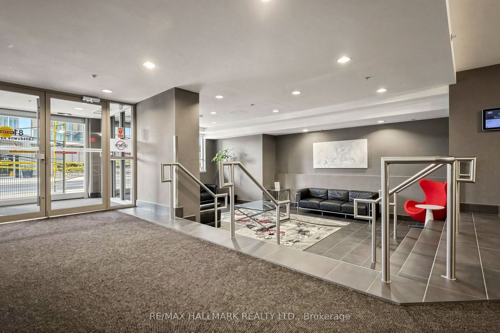 Photo of 812 Lansdowne Avenue #1119, Toronto, ON M6H 4K5 (MLS # W13237156)