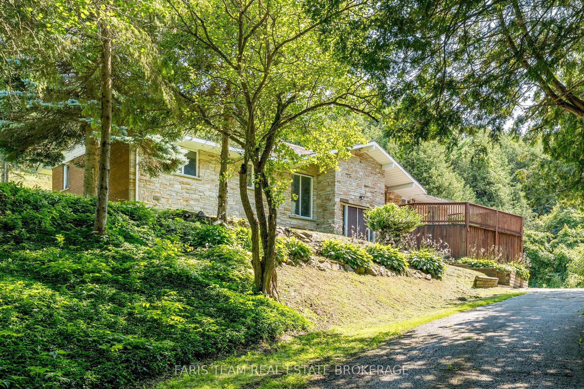 5809 10th Side Road