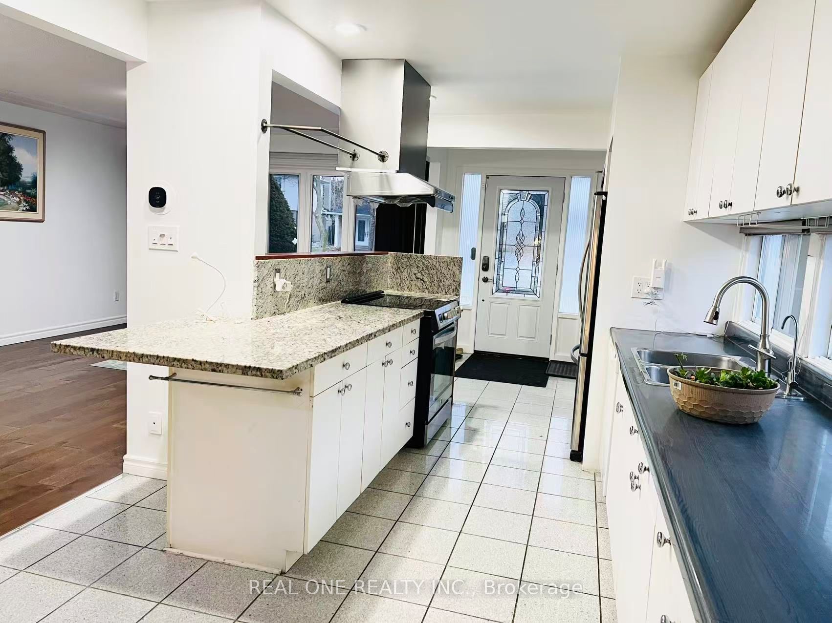 642 Eaglemount Crescent