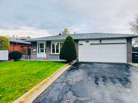 642 Eaglemount Crescent Mississauga ON L5C 1N9